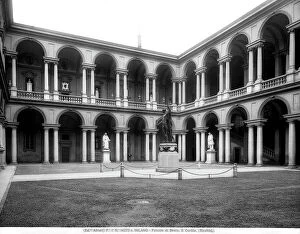 Images Dated 17th December 2010: Courtyard of Palazzo Brera, done by the architect Francesco Maria Richino, Milan