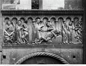 Images Dated 2nd March 2009: Creation of the Original Sin; bas-relief realized by Wiligelmo in the facade of the Cathedral in