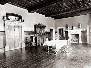 Images Dated 25th February 2008: Dining room in the villa of Marchese Fioravanti