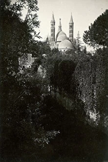 Images Dated 7th April 2010: The domes of the Basilica of Sant'Antonio di Padova seen from the garden of Villa Treves, Padua