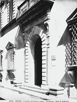 Images Dated 11th May 2006: The doorway of the Palazzo Giugni, in Florence