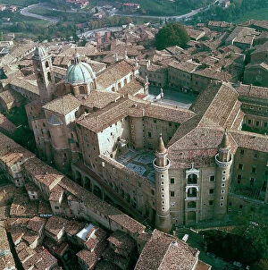 Images Dated 23rd January 2007: Ducal Palace of Urbino, overview