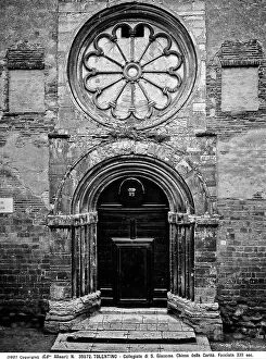 Images Dated 3rd April 2012: Detail of the faade of the Collegiata of St. Giacomo, ex-church of Carit, Tolentino