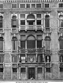 Images Dated 16th April 2012: Faade of Palazzo Baffo in Campo San Maurizio, Venice