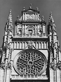 Images Dated 10th September 2003: Detail of the facade of the Cathedral of Rodez