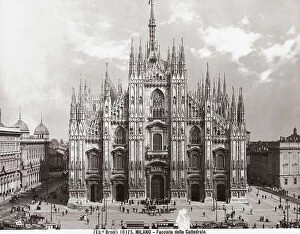 Images Dated 4th March 2008: Facade of Milan's Cathedral
