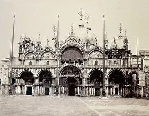 Images Dated 4th April 2011: Facade of St. Mark's Basilica in Venice
