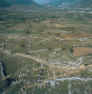 Images Dated 7th December 2007: Fields already divided according to ancient partitions dating from the Sannitic period