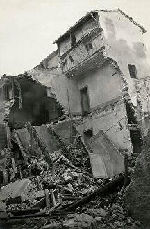 Images Dated 7th April 2010: First World War: buildings destroyed in the bombing of Padua
