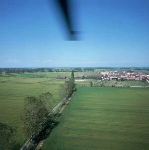 Images Dated 13th December 2006: Flight over the countryside of Lombardy