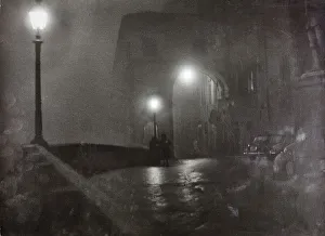 Lungarno degli Archibusieri en una niebla de tarde.