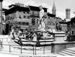 Images Dated 7th December 2012: The Fountain of Neptune, in Piazza della Signoria, Florence