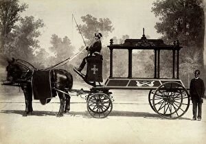 Images Dated 29th October 2010: Hearse pull by horses with coachman