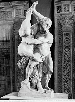 Images Dated 30th July 2009: Hercules and Diomedes, marble statue by Vincenzo de Rossi, Florence, Palazzo Vecchio