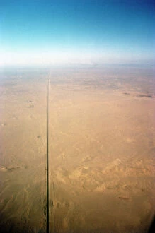 Images Dated 28th September 2011: The high desert
