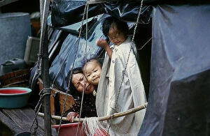 Images Dated 26th October 2009: Hong Kong. The people of the junks in the Hong Kong harbor