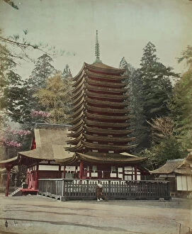 Images Dated 1st September 2011: Image of a pagoda at Tonomine, Japan. Up against the fence, a street-sweeper