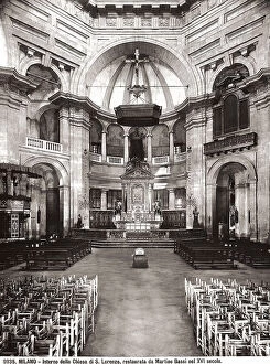 Images Dated 4th March 2008: Interior of the Basilica of S. Lorenzo in Milan, characterized by a great majesty due to