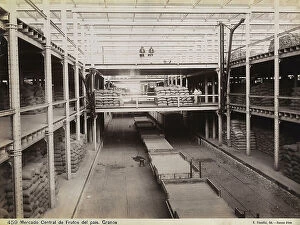Images Dated 27th October 2011: Interior of the central wheat market, Buenos Aires