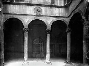 Images Dated 24th January 2008: Interior courtyard of Palazzo Rucellai in Florence