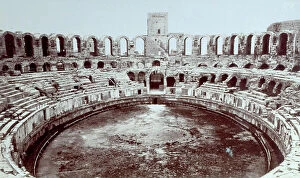 Images Dated 7th February 2012: Interior of the Roman Amphitheater in Arles (France). In the foreground the cavea and the tiers