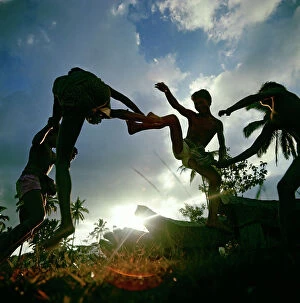 Images Dated 8th September 2011: Island of Sulawesi. (Celebes). The Toraja: fight ritual of young people
