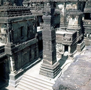 Images Dated 31st May 2007: Kailash Temple, cave of Ellora, state of Maharashtra