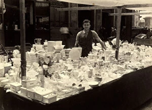 Images Dated 4th August 2010: Kitchenware Vendor, Turin