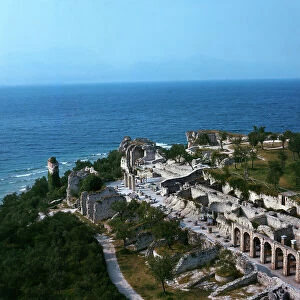 Images Dated 2nd October 2009: On Lake Garda, the ruins of the villa of Catullus