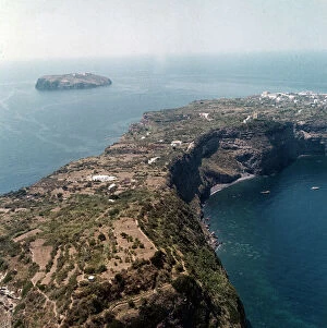 Images Dated 5th November 2009: Latina. Ventotene. From the sky