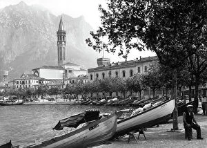 Images Dated 10th October 2006: Lecco. View of the port