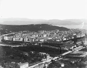 Images Dated 14th November 2005: The Ligurian city of La Spezia photographed from Montebruno