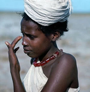Images Dated 10th November 2009: Lower Juba. Women of nomad ethnic groups