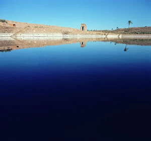 Images Dated 9th November 2011: Luxor. Karnak. The temple of Mouth on the sacred lake