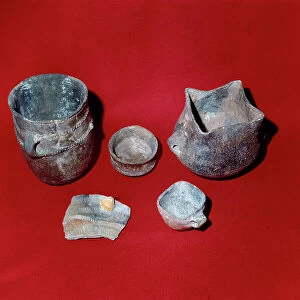 Images Dated 6th July 2009: Neolithic vases, Ligurian Archaeological Museum, Villa Pallavicini, Pegli, Genoa