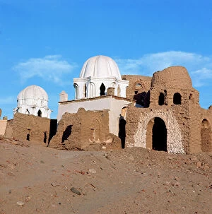 Images Dated 12th December 2011: Nubia. The border with Sudan, a Muslim cemetery