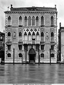 Images Dated 16th April 2012: Palazzo of the Ambassador located on the Grand Canal, Venice