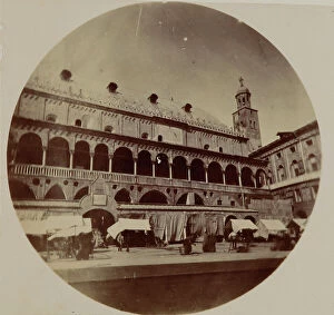 Images Dated 5th August 2009: Palazzo della Ragione, known as 'Salone', in Padua