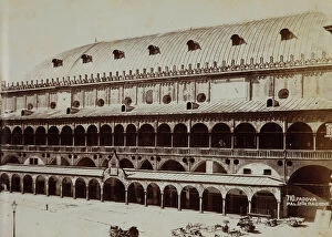 Images Dated 5th August 2009: Palazzo della Ragione, known as 'Salone', in Padua