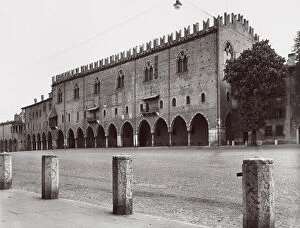 Images Dated 18th September 2003: Palazzo Ducale in Piazza Sordello in Mantua
