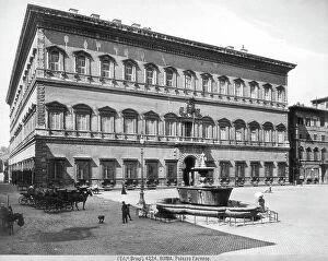 Images Dated 17th October 2006: Palazzo Farnese, Rome