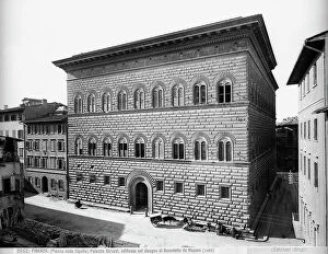 Images Dated 20th December 2010: Palazzo Strozzi in (formerly) Piazza delle Cipolle, now Piazza Strozzi; Florence