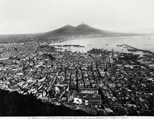 Images Dated 3rd December 2010: Panorama of Naples and the Gulf from the Belvedere (viewpoint)
