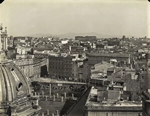 Images Dated 3rd May 2011: Panoramic view of the city of Rome; in the background the Colosseum