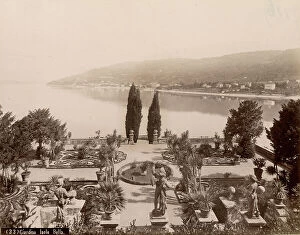 Images Dated 7th September 2009: Panoramic view of the Lake Maggiore from the garden of Borromeo Palace on the Isola Bella