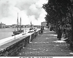 Images Dated 10th April 2012: Panoramic view of the port of Zara from the San Grisogno bastion