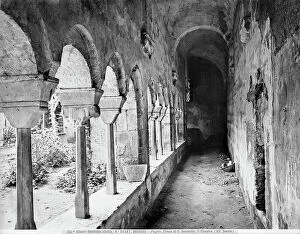 Images Dated 12th May 2011: Partial view of the Cloister of the church of S. Benedetto in Brindisi