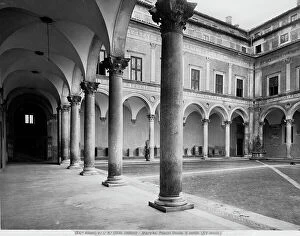 Images Dated 30th April 2009: Partial view of the courtyard of the Ducal Palace by Luciano Laurana