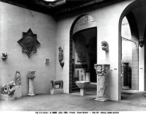Images Dated 16th December 2010: Partial view of Hall VII of Bardini Museum, Florence. Leonine protomes