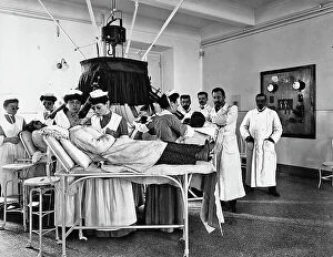 Images Dated 22nd September 2011: Patients in hospital beds in the phototherapy department of the Pellizzari Institute of Florence